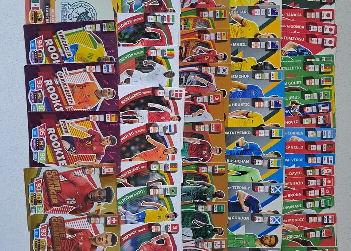 Grajewo ogłoszenia: Sprzedam karty piłkarskie Fifa World Cup  Qatar 2022. Ilość kart...